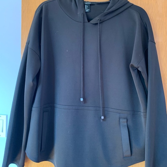 Forever 21 Large black oversized hoodie, warm - Picture 1 of 3